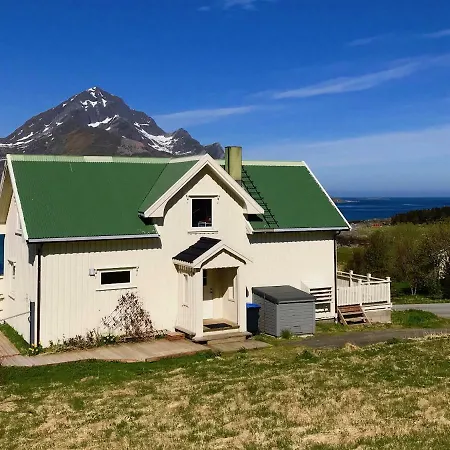 Holiday home Midnight Sun View Lofoten *