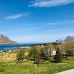Midnight Sun View Lofoten * לקנס